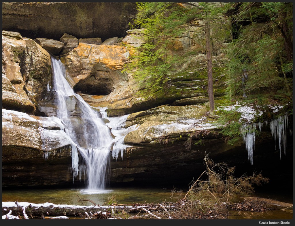 Cedar Falls, Hocking Hills State Park - Olympus OM-D E-M5 with Sigma 19mm f/2.8 EX DN @ f/8