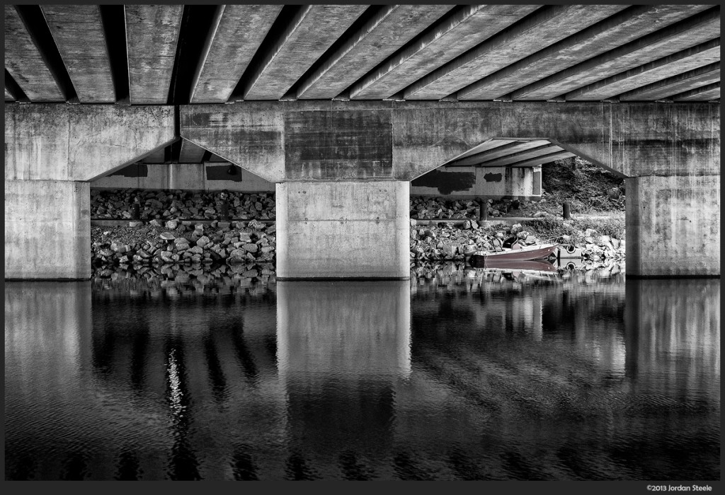 Lost Boat - Fujifilm X-M1 with Fujinon XC 16-50mm f/3.5-5.6 OIS