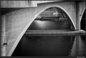 Boats Under Broad Street - Fujifilm X-M1 with Fujinon XC 16-50mm f/3.5-5.6 OIS