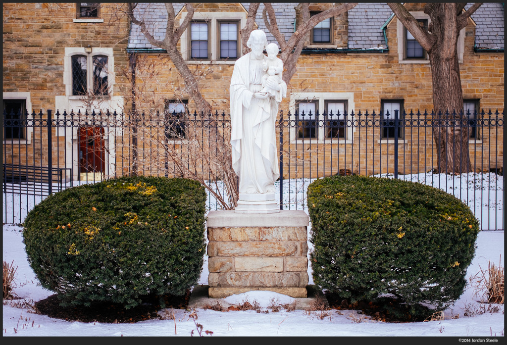 Church Courtyard - Fujifilm X-E2 with Zeiss Touit 32mm f/1.8 Planar T* @ f/1.8