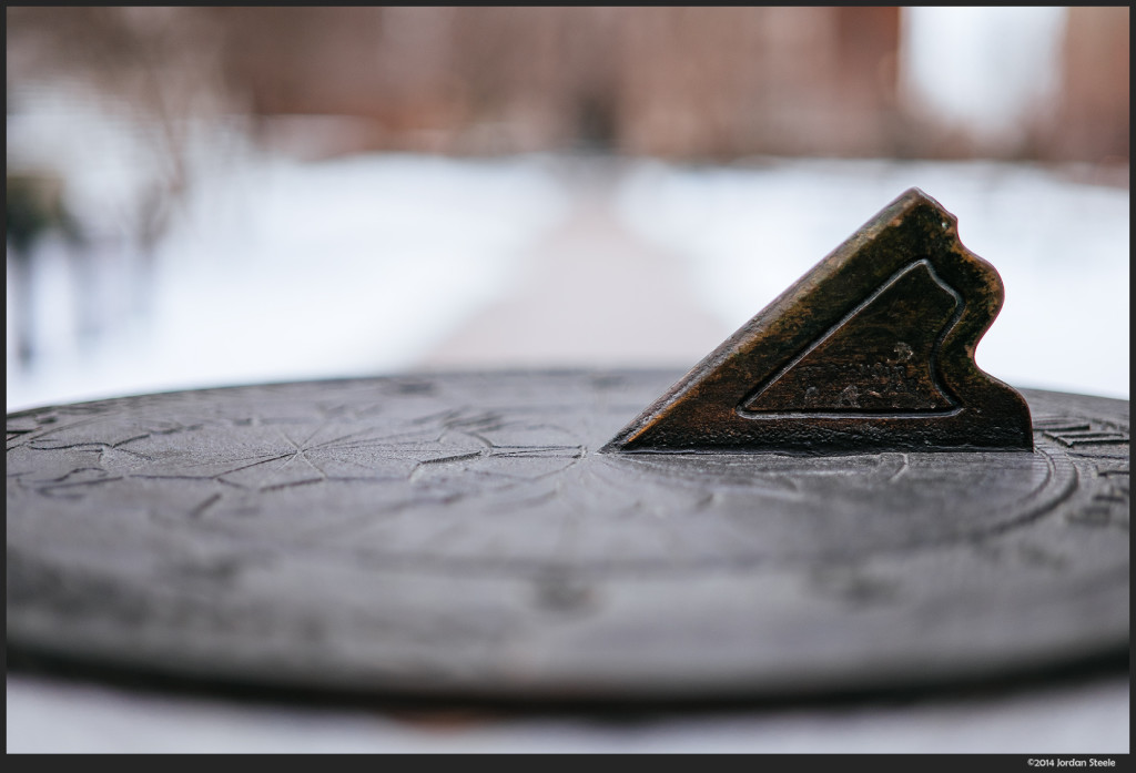 Sundial - Fujifilm X-E2 with Zeiss Touit 32mm f/1.8 Planar T* @ f/1.8