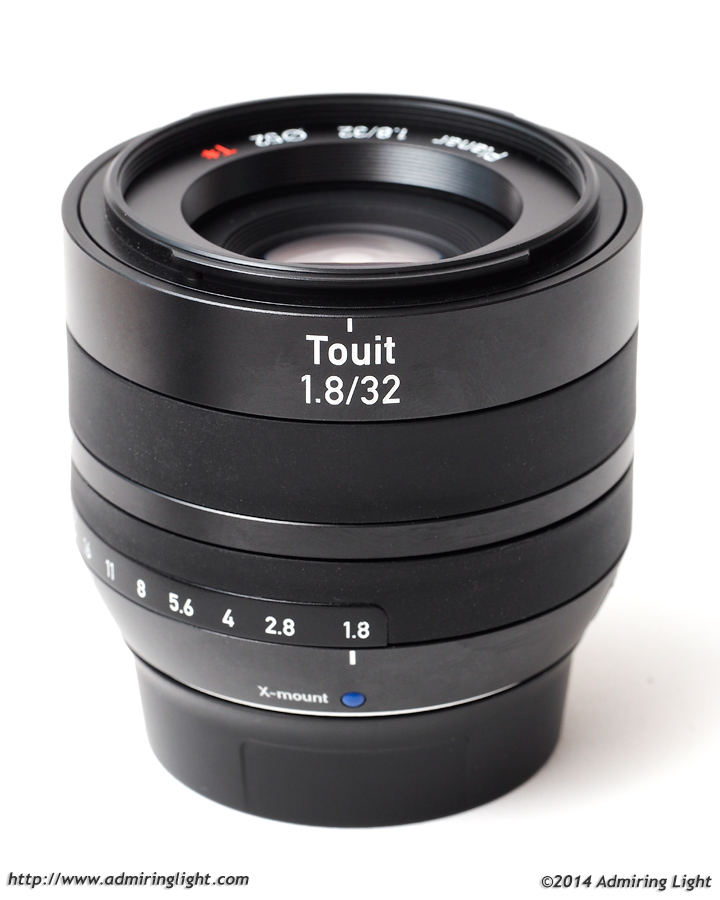Review: Zeiss Touit 32mm f/1.8 Planar T* (Fuji X-Mount) - Admiring 