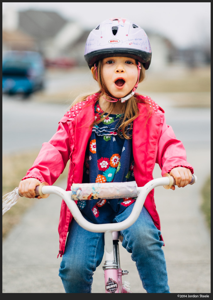 Riding - Fujifilm X-E2 with Fujinon XF 56mm f/1.2 @ f/1.2 (continuous AF)