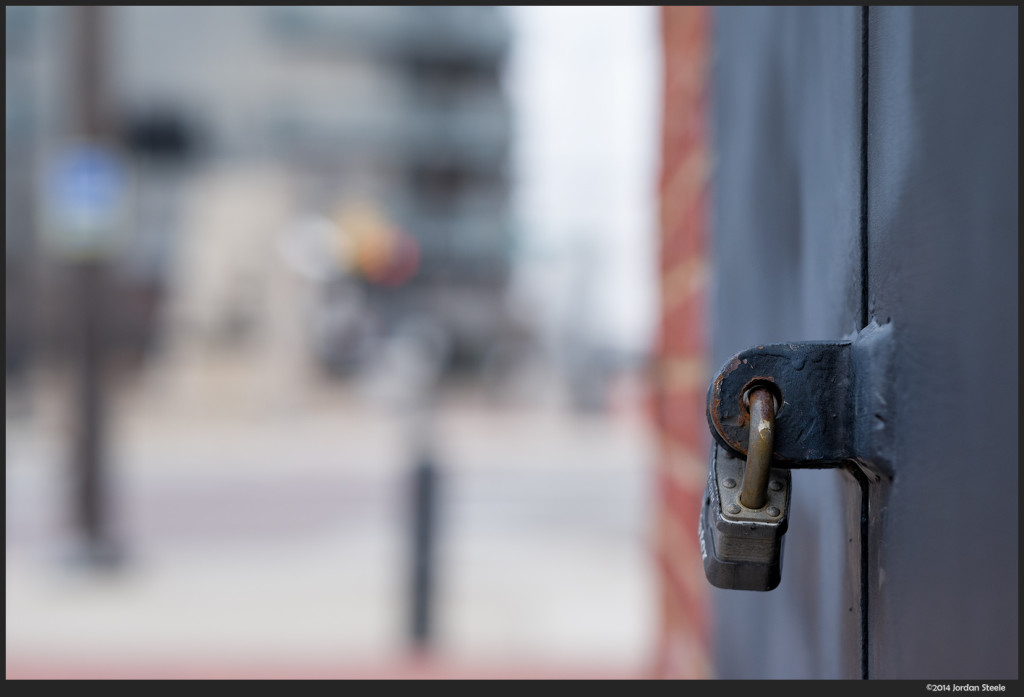 Locked - Fujifilm X-E2 with Fujinon XF 56mm f/1.2 @ f/2.8