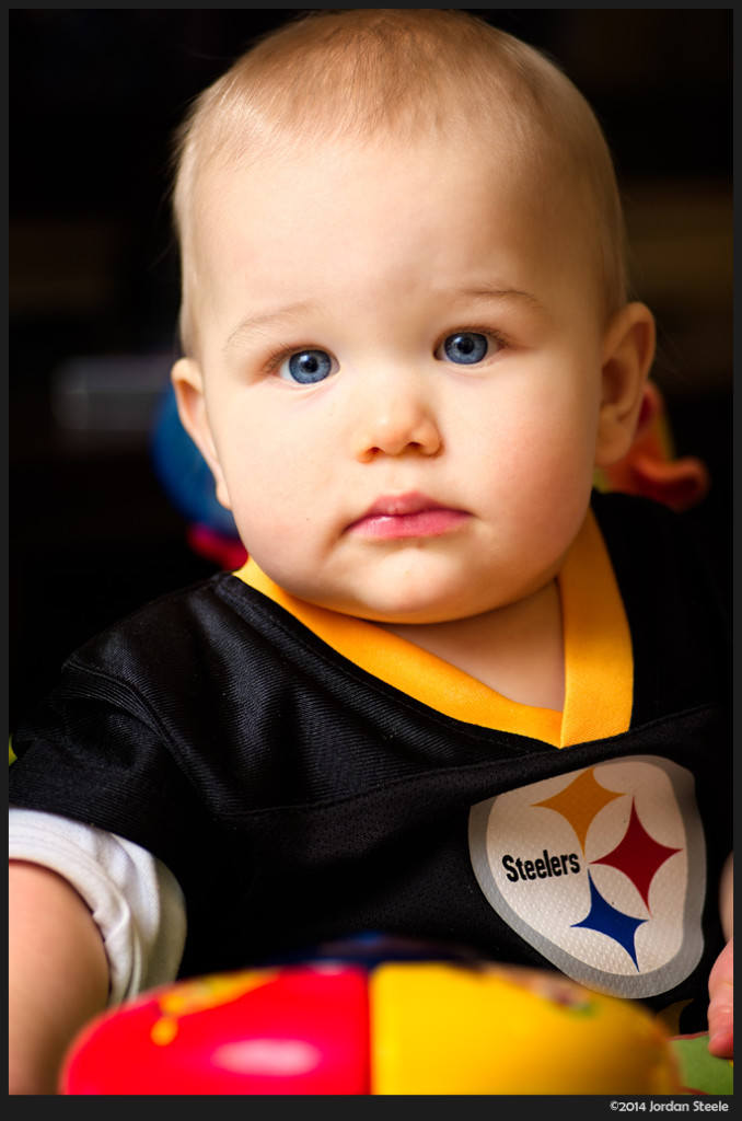 Steeler Baby - Fujifilm X-T1 with Carl Zeiss 90mm f/2.8 Sonnar @ ISO 200