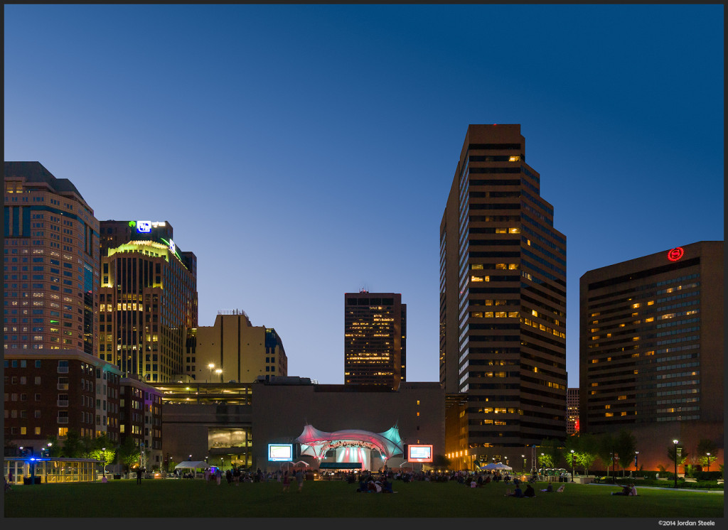 Columbus Commons - Sony NEX-6 with Zeiss 16-70mm f/4 @ 16mm, f/5.6, 1/8 second handheld