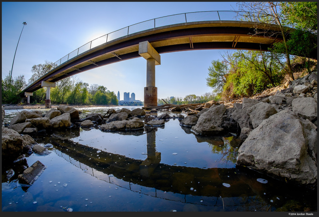 Confluence Footbridge, Columbus, OH - Fujifilm X-E2 with Rokinon 8mm f/2.8 Fisheye II