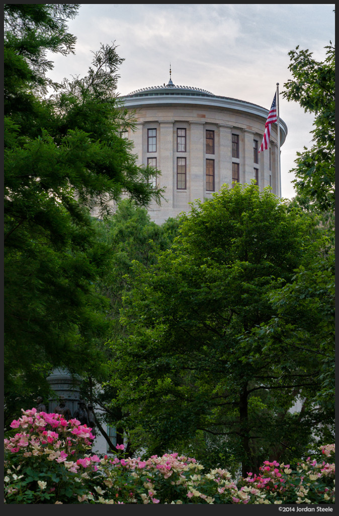 Ohio Statehouse - Sony NEX-6 with Sony 18-105mm f/4 G OSS @ 55mm, f/16, 1/30s