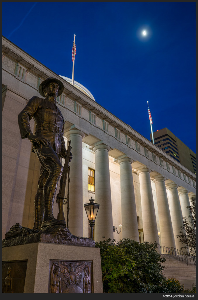 Statehouse Minuteman - Sony a6000 with Sigma 19mm f/2.8 @ ISO 100