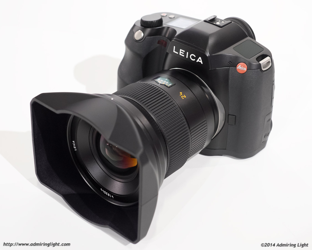 Leica's new S Type 007, a CMOS based medium format DSLR