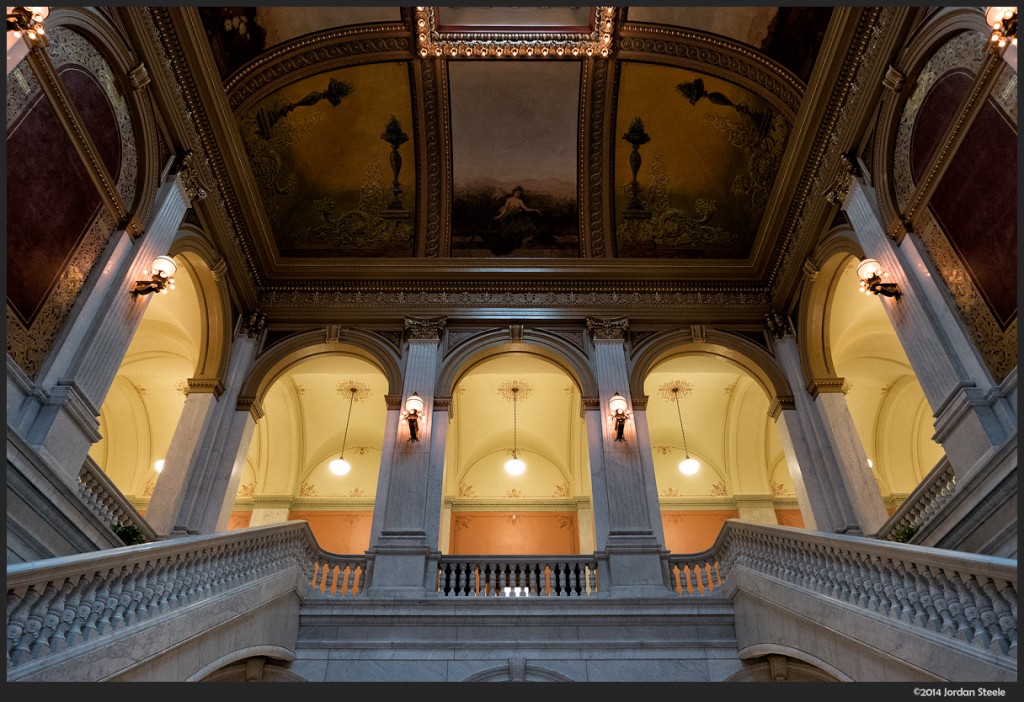 Ohio Statehouse - Panasonic LX100 @ 10.9mm, f/2.8, 1/13s, ISO 800