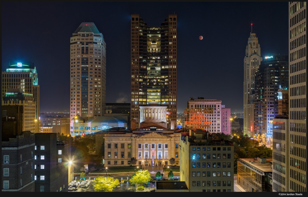 Lunar Eclipse over Columbus - Olympus OM-D E-M5 with Canon FD 50-300mm f/4.5L @ 50mm, f/8, 6s, ISO 200, 10 image stitch