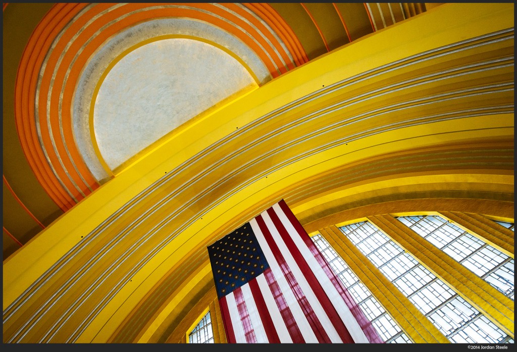 Union Station, Cincinnati, OH - Sony a6000 with Rokinon 12mm f/2 @ f/5.6, 1/50s, ISO 1600