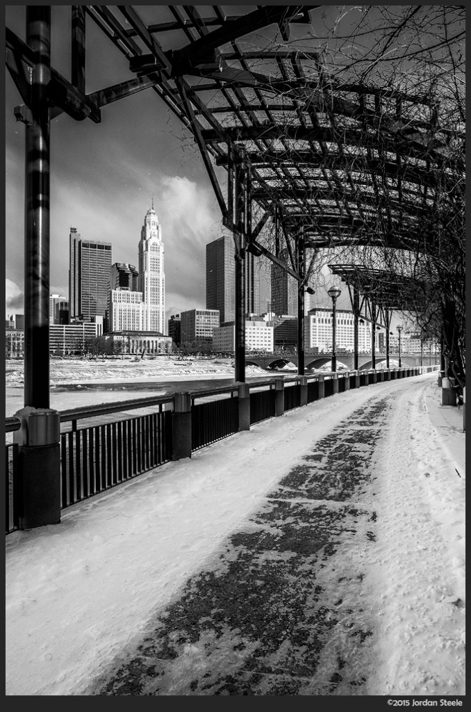 Columbus through the Trellis - Fujifilm X-T1 with Fujinon XF 16-55mm f/2.8 @ 16mm, f/11