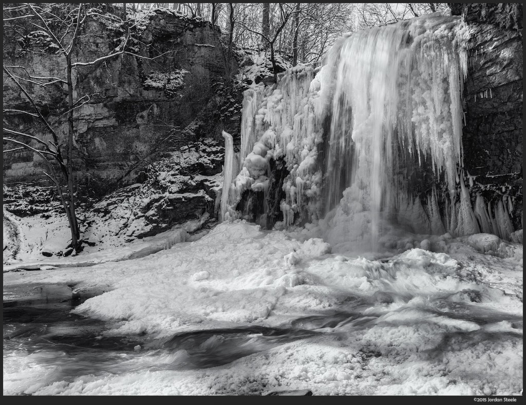 Frozen Falls - Samsung NX1 with Samsung 16-50mm f/2-2.8 @ 16mm, f/16, ISO 100