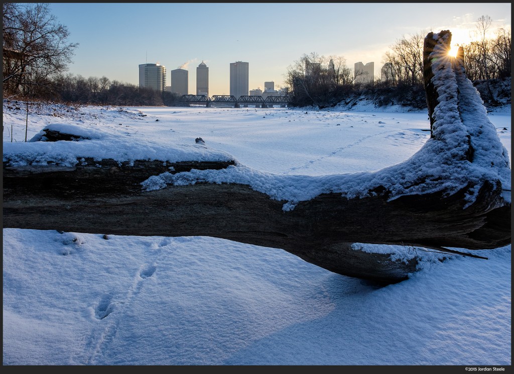 Snowy Sunrise - Fujifilm X-T1 with Fujinon XF 16-55mm f/2.8 R @ 16mm, f/11