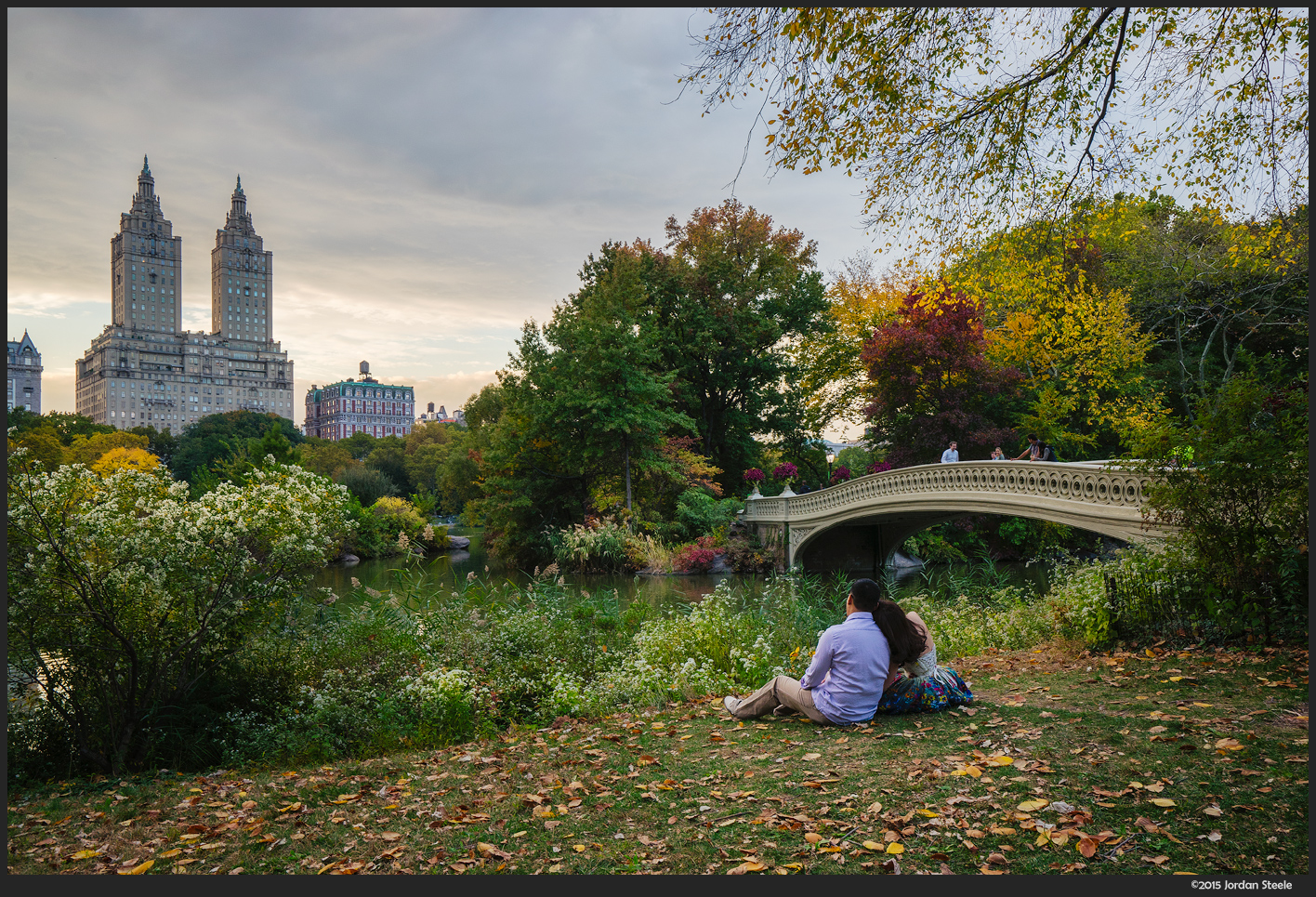 Central Park Lovers - Sony A7 II with Zeiss FE 16-35mm f/4 @