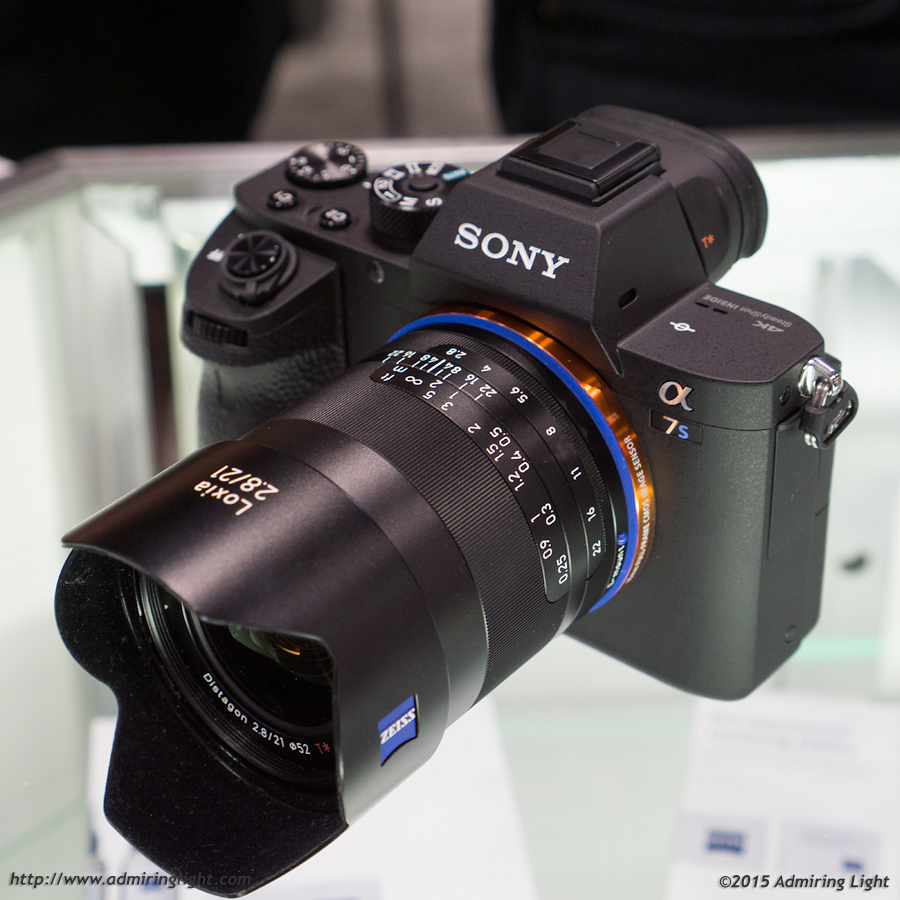 Hands-On: Sony and Zeiss Booths (RX1R II, A7S II, Loxia 21mm