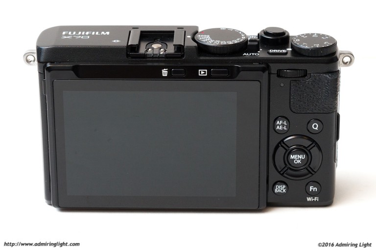 Review: Fujifilm X70