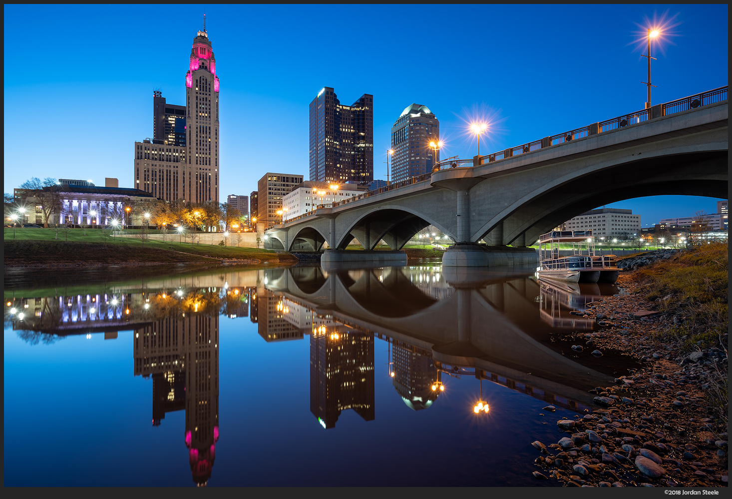 Blue Columbus - Sony A7 III with Sony FE 16-35mm f/4 ZA OSS @ 20mm, f/6.3,